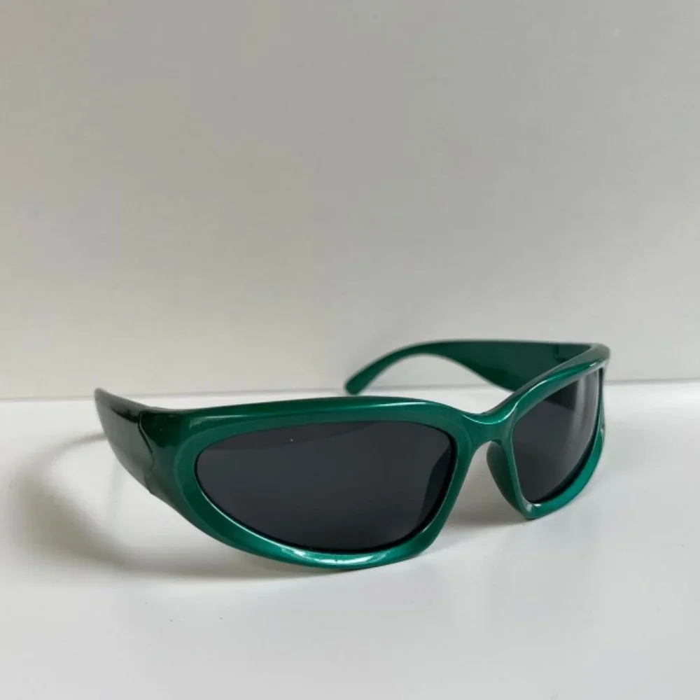 Unique sick Y2K 2000s vintage style forest green surfer sunglasses
